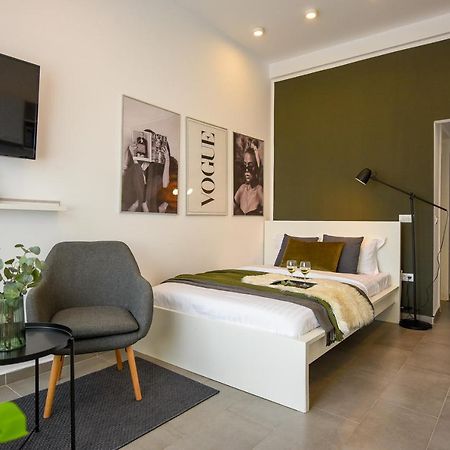 Classy Comfort - Chic Studio On Regina Elisabeta Bukarest Exterior foto
